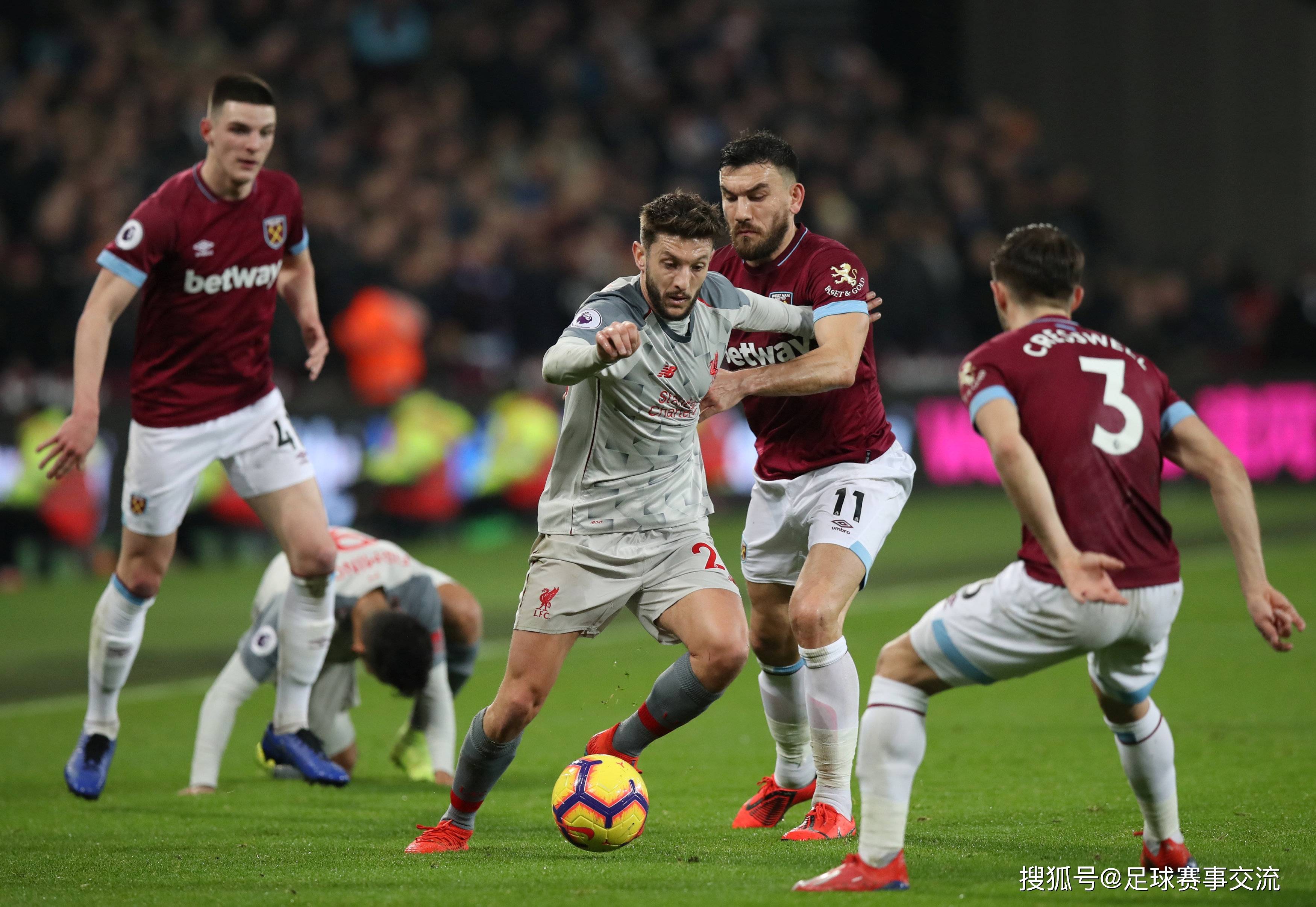 奥格斯堡2-0勒沃库森，吉安努利斯传射，药厂三中门框