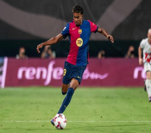 凯尔特人本赛季对50%胜率球队拿到7胜，全联盟仅次于活塞