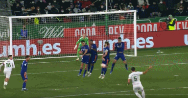 图片报：吉拉西在多特年入900万欧，去沙特可获得双倍收入